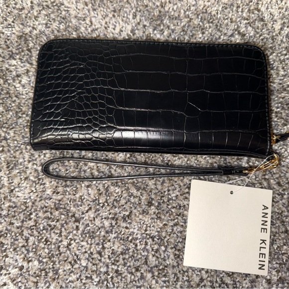 Anne Klein black slim zip around wallet - Picture 3 of 6